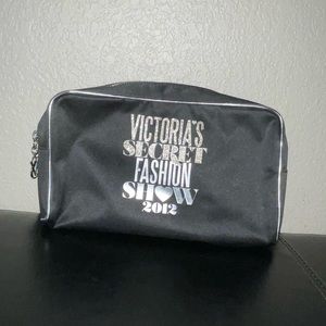 VS makeup bag